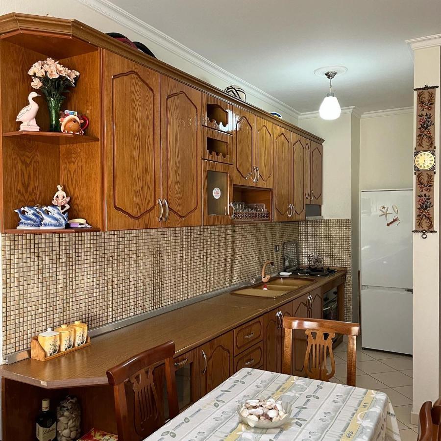 Sea View Apartment Влёра Экстерьер фото